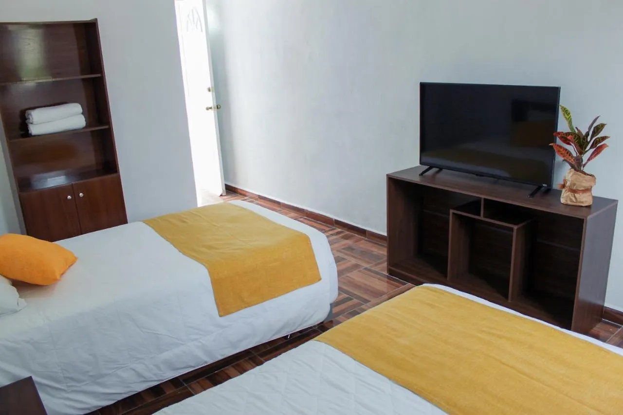 Rooms In Cancun Airport 0*,