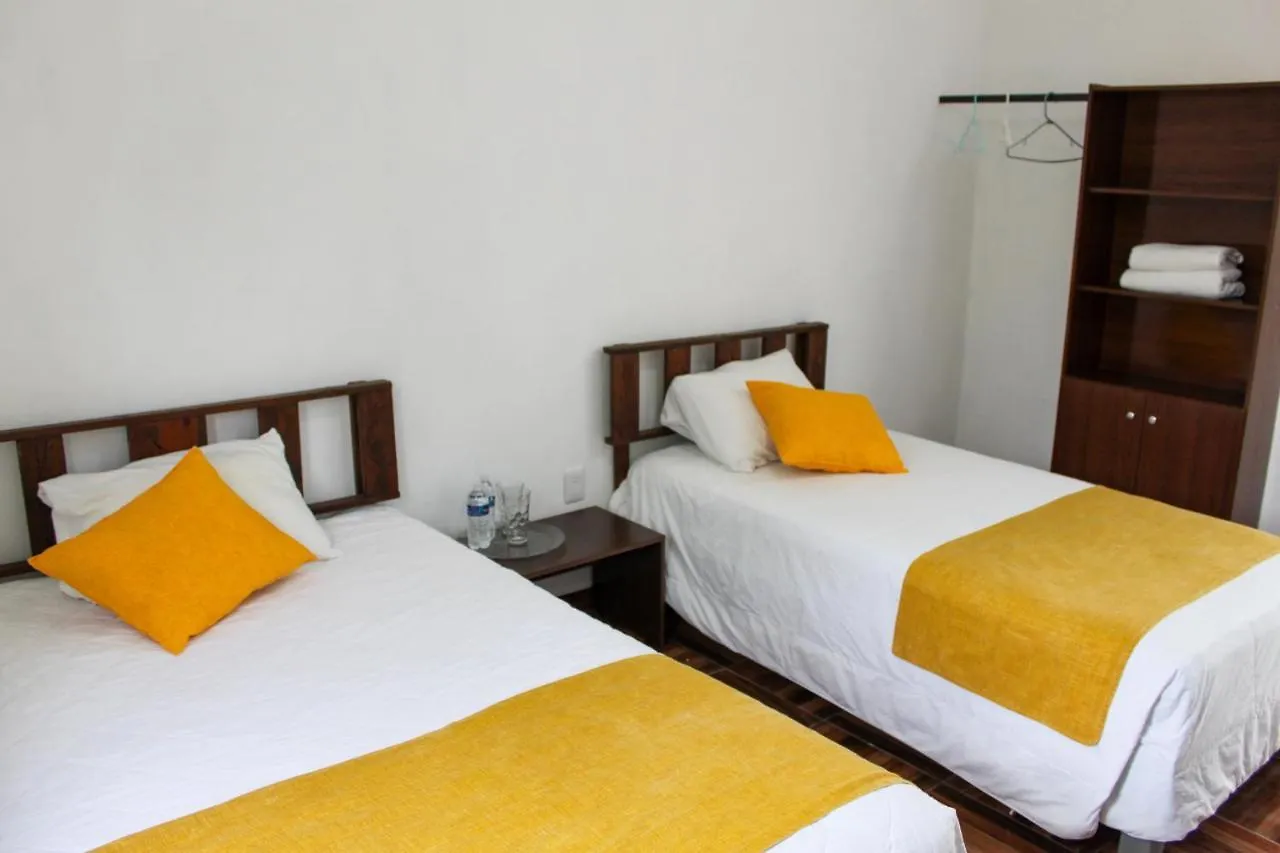 Rooms in Cancun Alamos Pensión